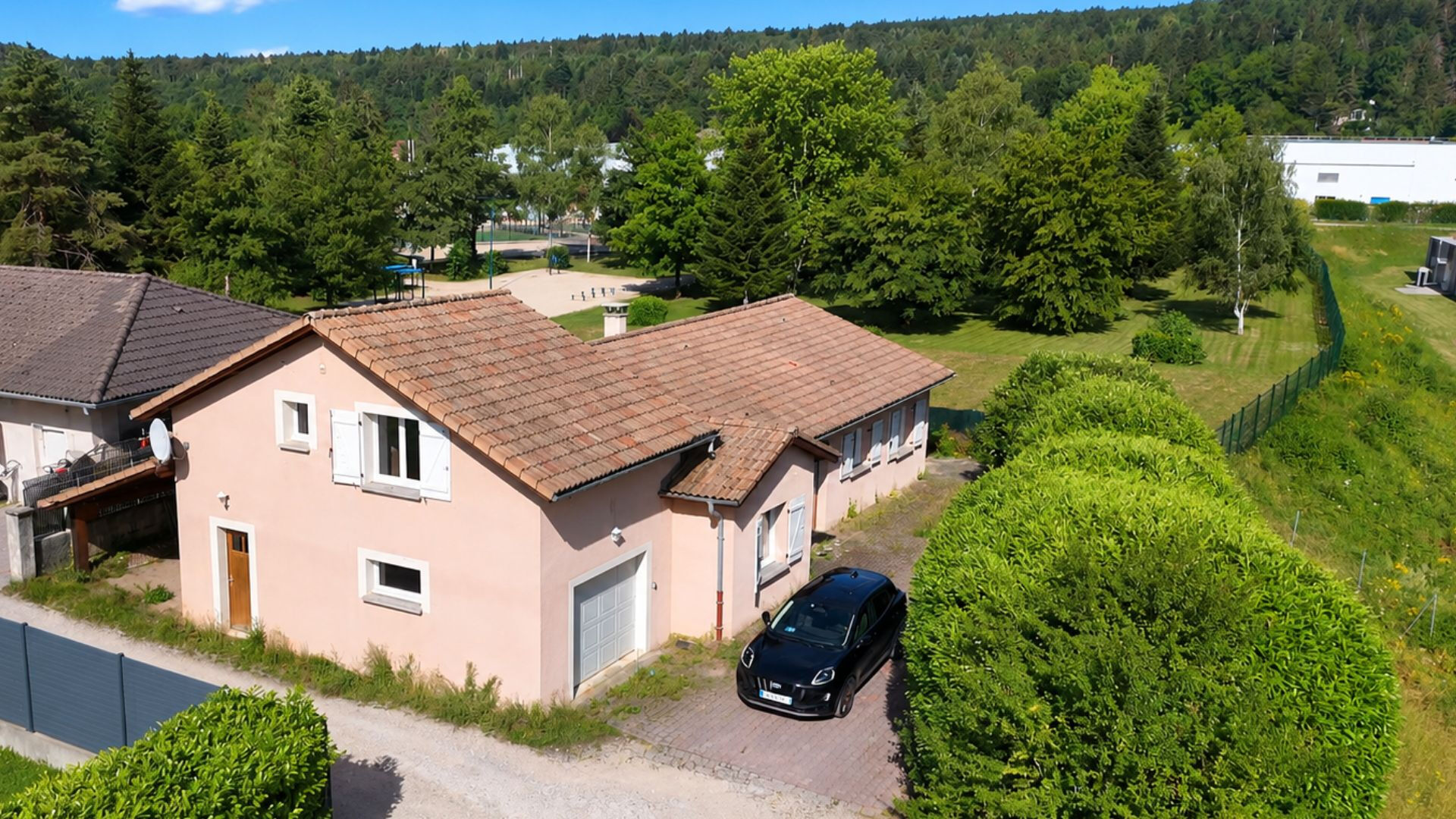 Agence immobilière de 
 GRASSET IMMOBILIER Oyonnax - GRASSET IMMOBILIER 
