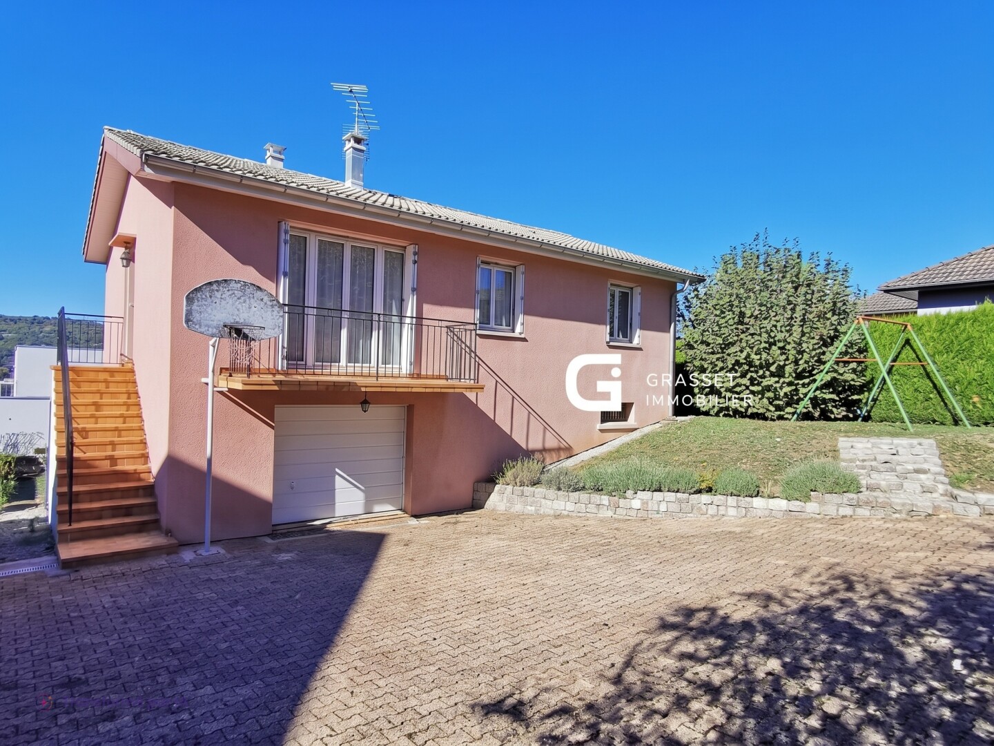 Agence immobilière de 
 GRASSET IMMOBILIER Oyonnax - GRASSET IMMOBILIER 
