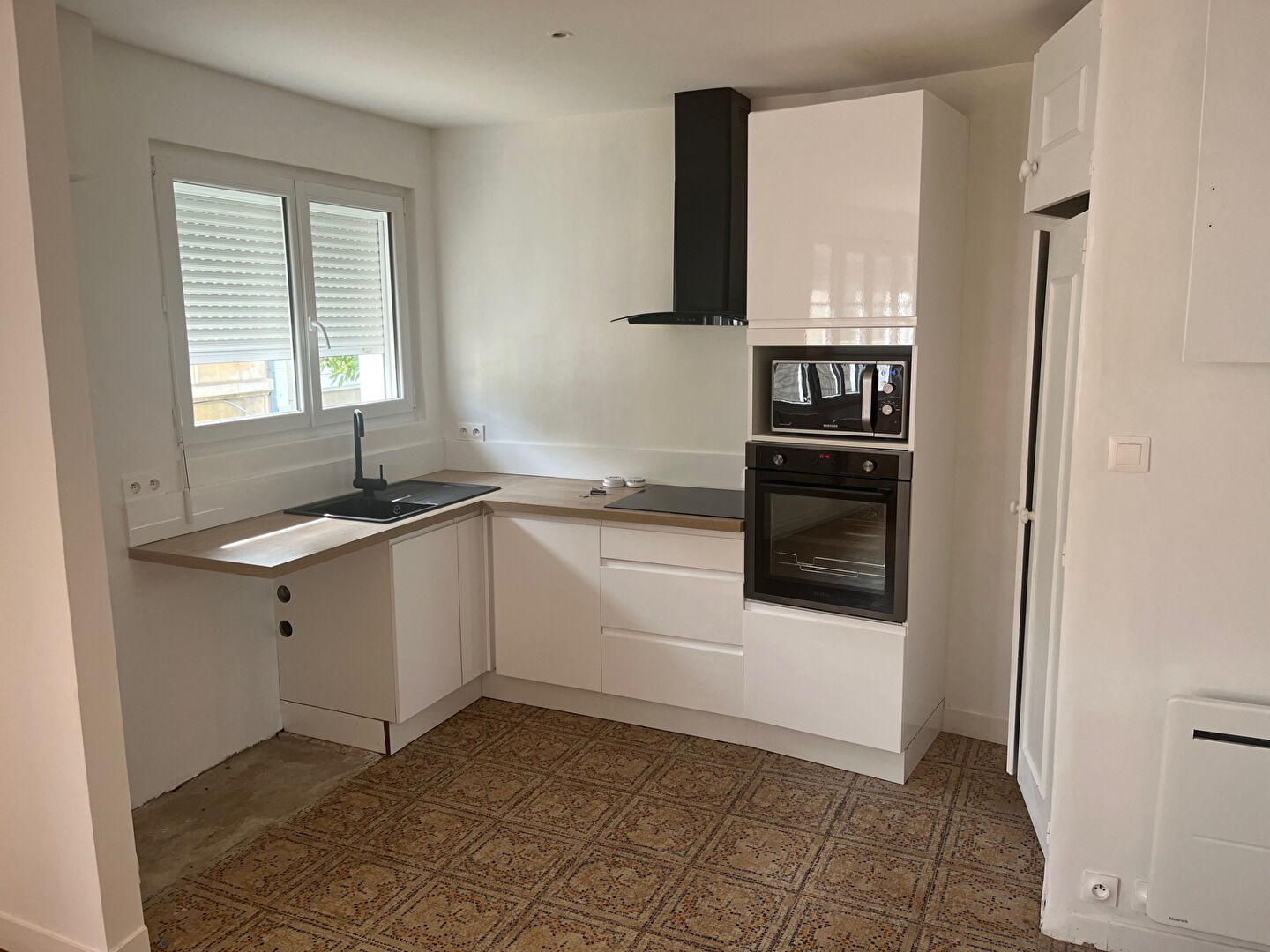 NIORT  MAISON-APPARTEMENT 3 CHAMBRES (PROCHE GARE)