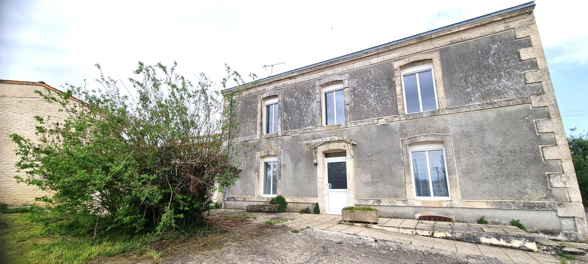 Agence immobilière de 
 Groupe Immobilier ACCORD Aiffres - Groupe Immobilier ACCORD 
