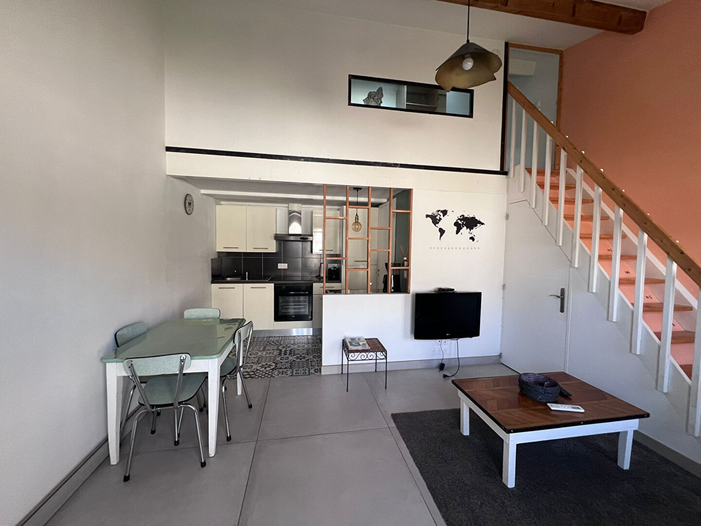 Photo MAISON  T1 BIS  MEUBLEE  A NIORT (SEVREAU) image 3/6