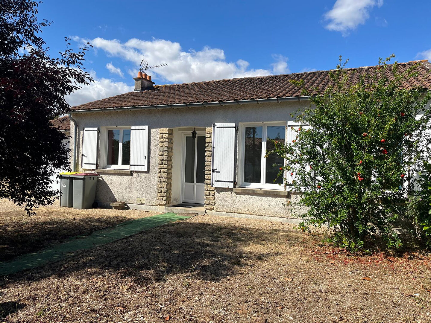 Agence immobilière de 
 Groupe Immobilier ACCORD Aiffres - Groupe Immobilier ACCORD 
