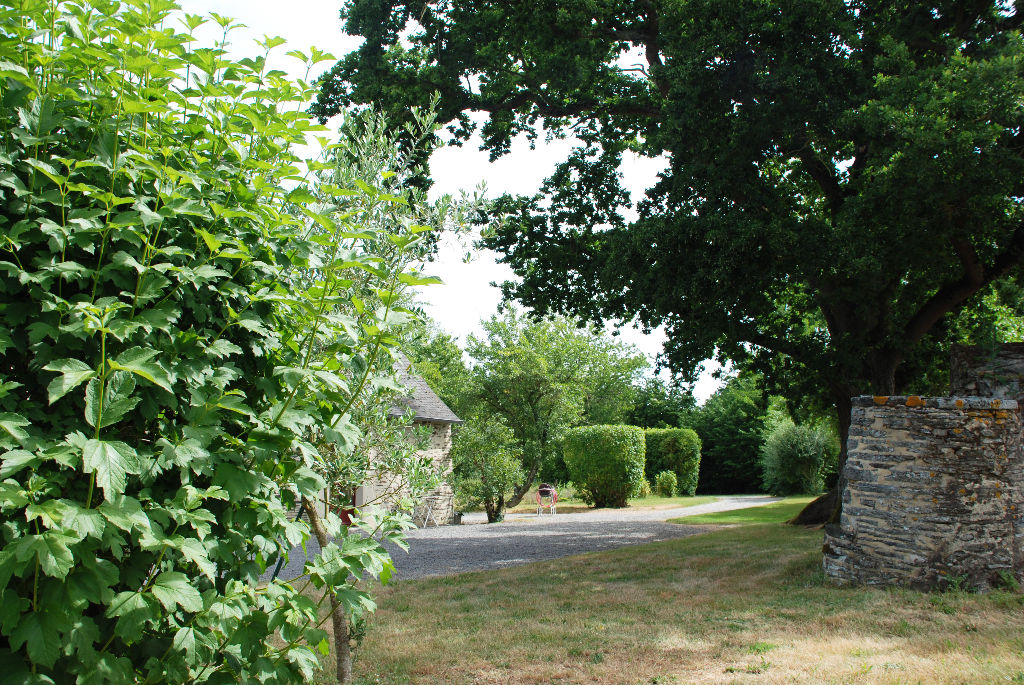 Photo Longère rénovée non mitoyenne  - Terrain 4 900m² image 3/4