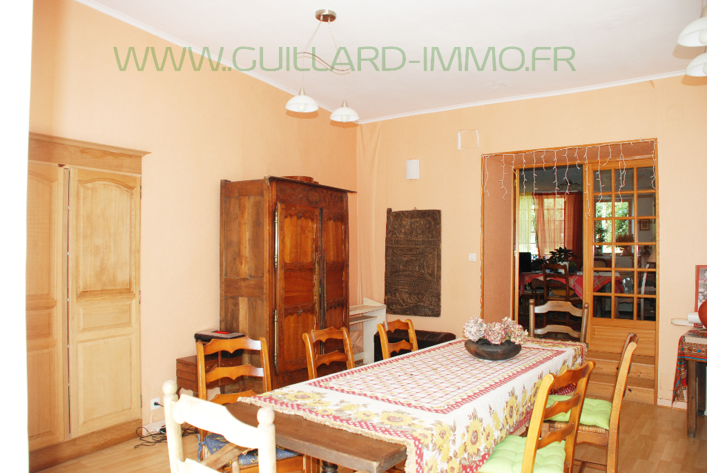 Photo Maison hyper centre Janze -170 m2-garage-jardin image 3/4