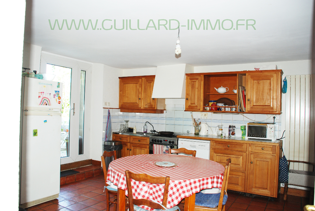 Photo Maison hyper centre Janze -170 m2-garage-jardin image 4/4