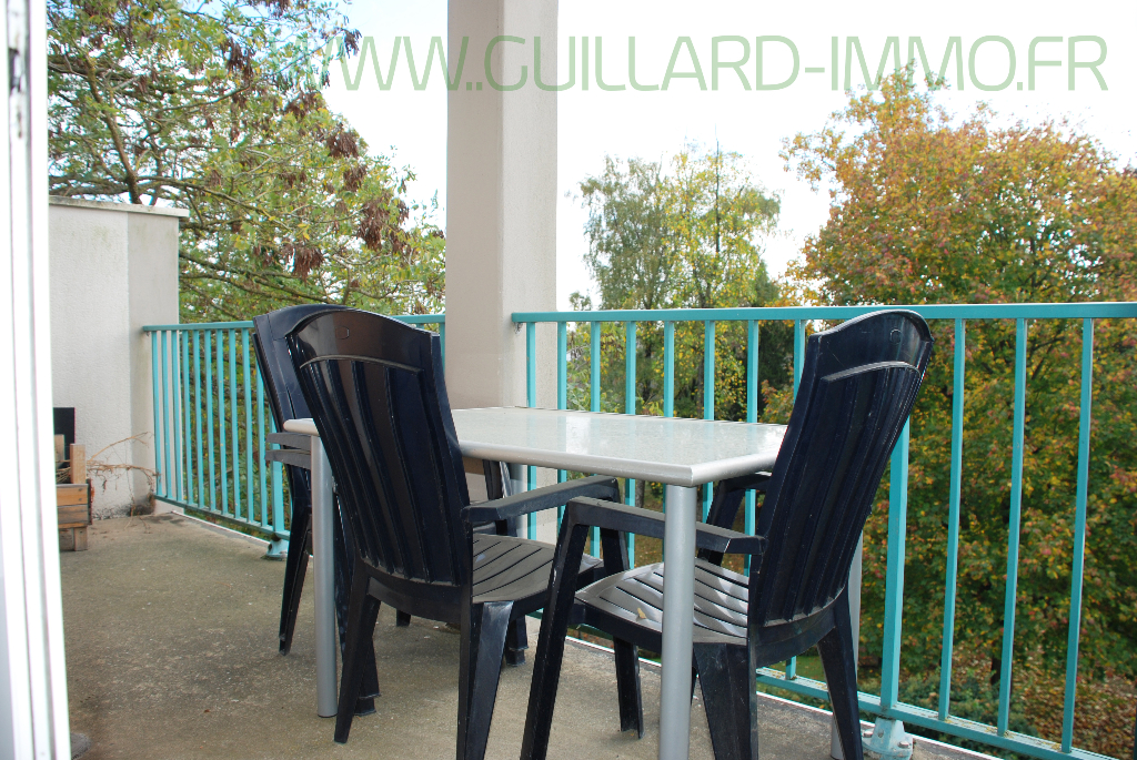 Photo Appartement Duplex  Janze - 3 chambres 68 m2- grand balcon & garage image 3/4