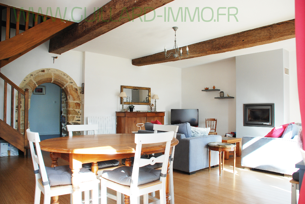 Photo Longère rénovée - Prestations de qualité 3 chambres & 1 bureau- Piré Sur Seiche image 3/6