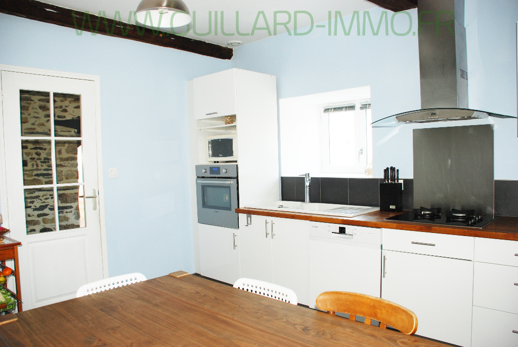 Photo Longère rénovée - Prestations de qualité 3 chambres & 1 bureau- Piré Sur Seiche image 5/6