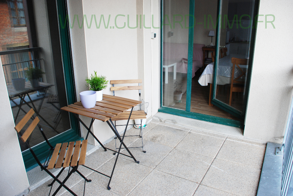 Photo CHATEAUGIRON- Appartement 55 m²- 2 chambres avec balcon terrasse & garage image 3/4