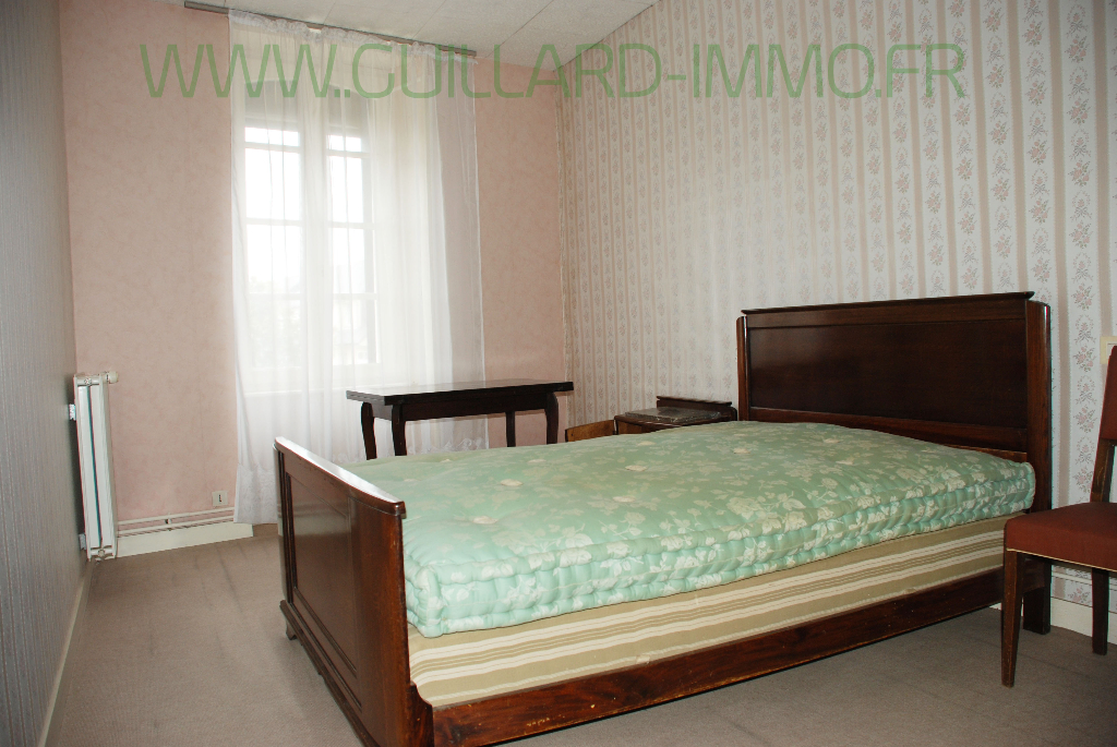 Photo Maison de bourg  à Amanlis - 3 chambres, un bureau. Dépendances image 4/4