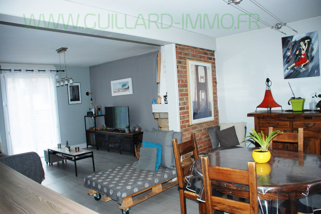 Photo Maison non mitoyenne - Amanlis - 3 chambres - 2 bureaux - 20 mn de Rennes image 3/6