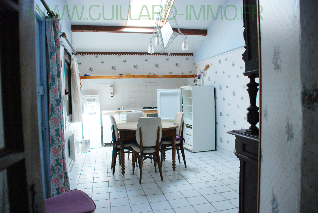 Photo Pire Sur Seiche -Maison 160m²-  non mitoyenne- 3 chambres- 2 bureaux- terrain  1 580 m² image 3/6