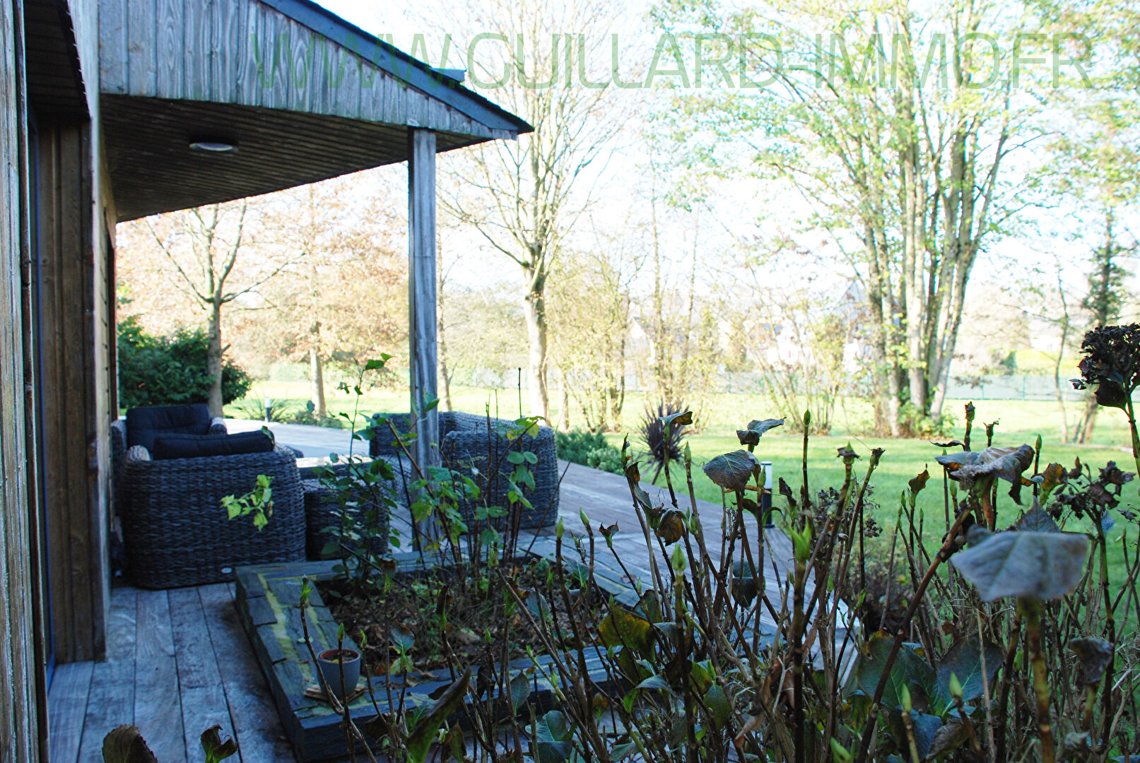 Photo Maison d'architecte - 5 mn Chateaugiron - 4 chambres - 1 338 m² terrain image 4/6
