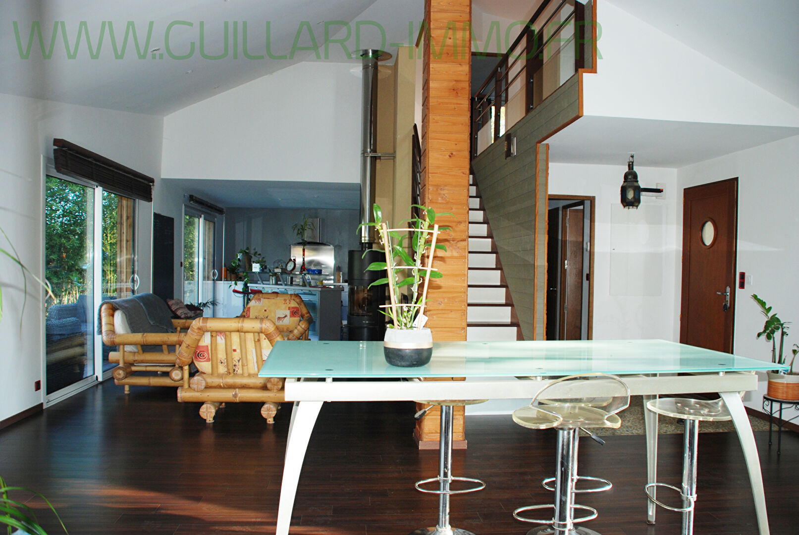 Photo Maison d'architecte - 5 mn Chateaugiron - 4 chambres - 1 338 m² terrain image 5/6