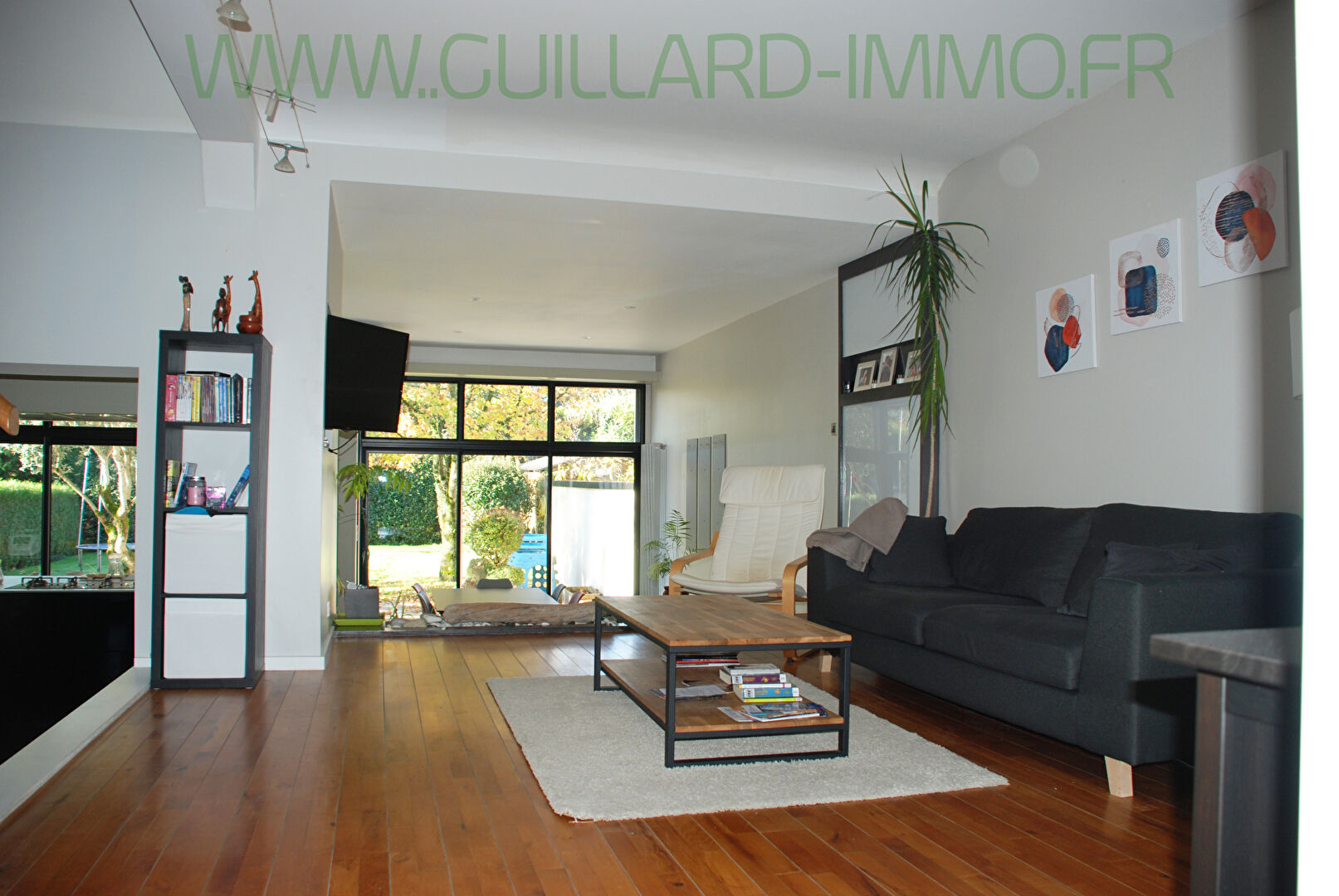 Photo Janzé -Maison non mitoyenne sans vis à vis - 4 chambres dont 1 RDC et un bureau - 721 m²  terrain image 6/6