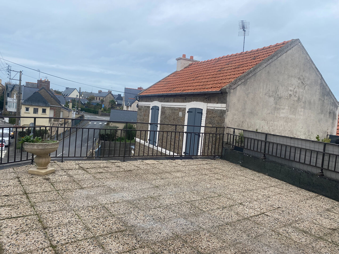 Photo A deux cents mètres de la plage, à vendre image 3/3