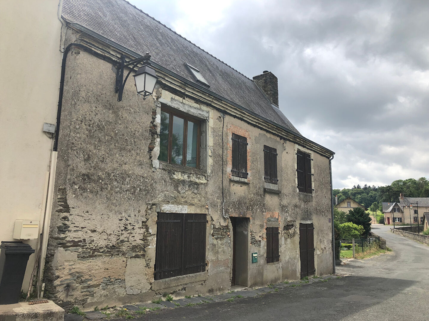 Photo Belle demeure traditionelle face étang - Possibilité de division. 30min d'Angers image 2/6