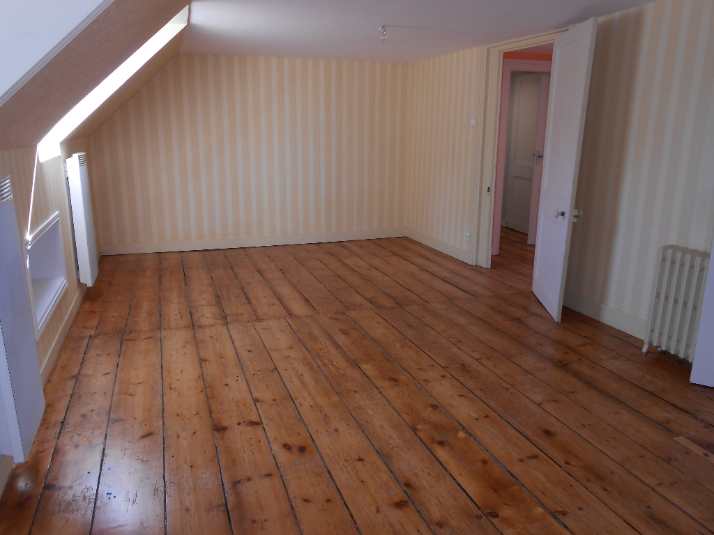 Photo Appartement spacieux à louer à Landerneau - 5 pièces, 168.76 m² image 6/6