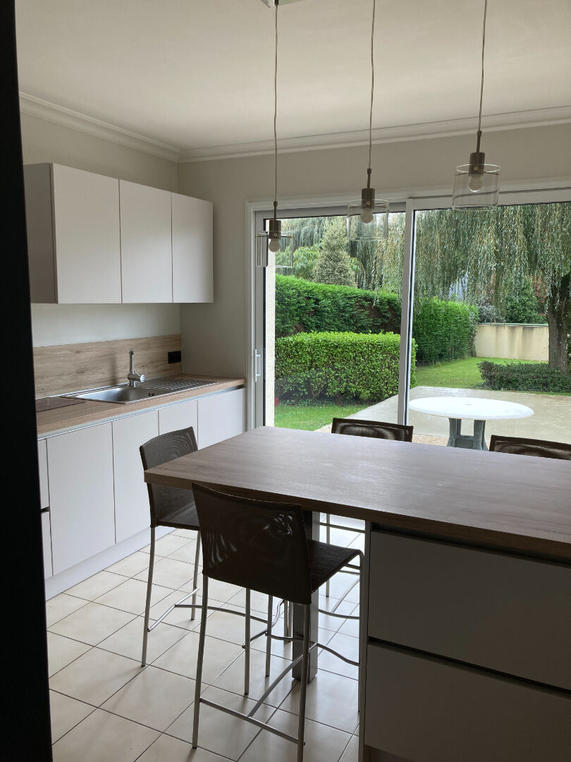 Photo Maison Plounéventer 6 pièce(s) 152 m2 image 2/6