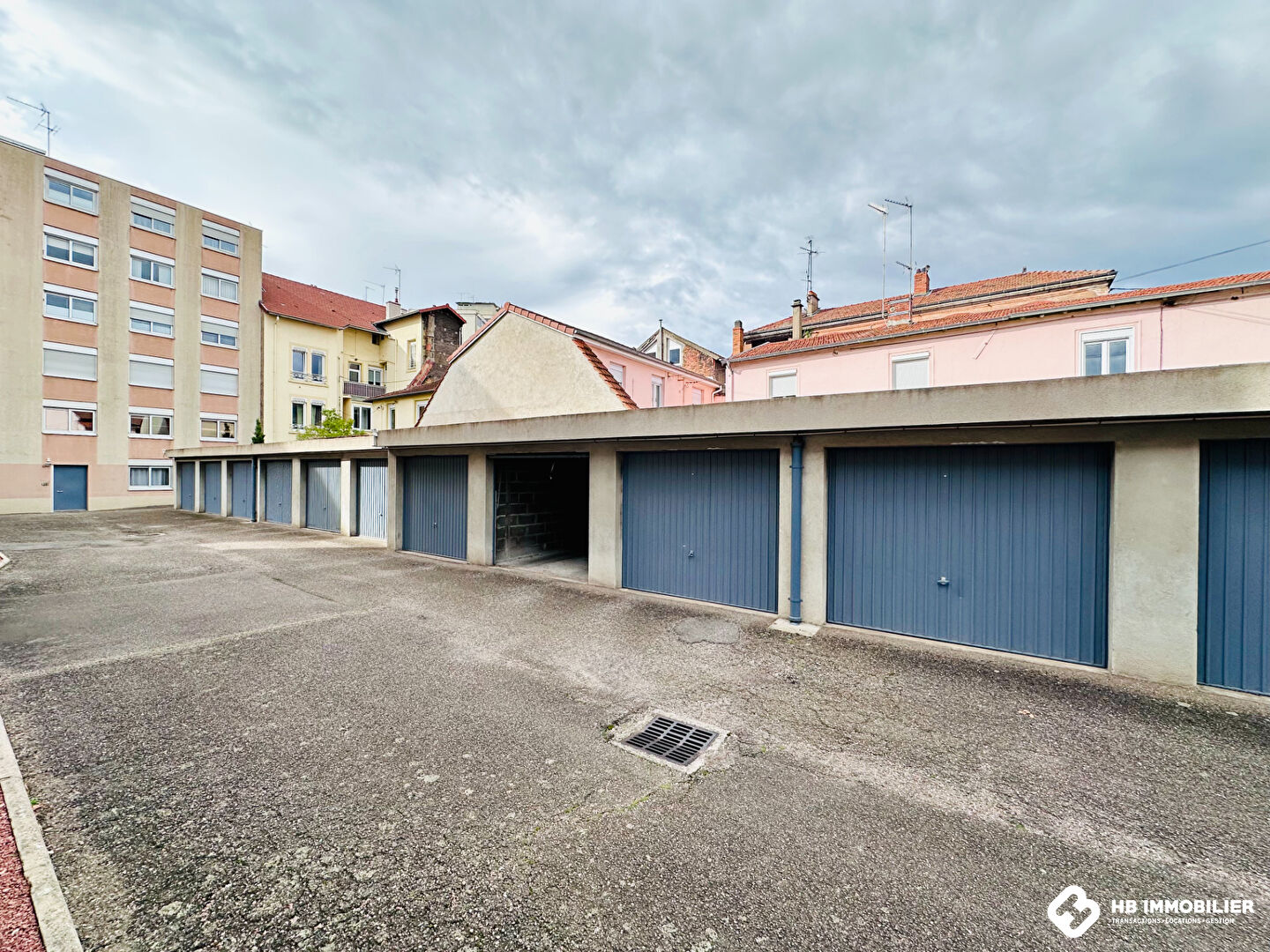 Agence immobilière de 
 HB IMMOBILIER - HB IMMOBILIER 
