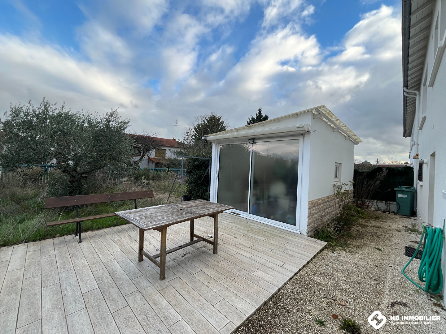 Photo Maison mitoyenne ? 5 pièces ? 93 m² habitables + sous-sol et  dépendances ? MABLY image 4/6