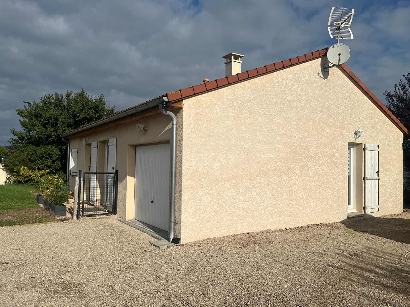Agence immobilière de 
 HB IMMOBILIER - HB IMMOBILIER 
