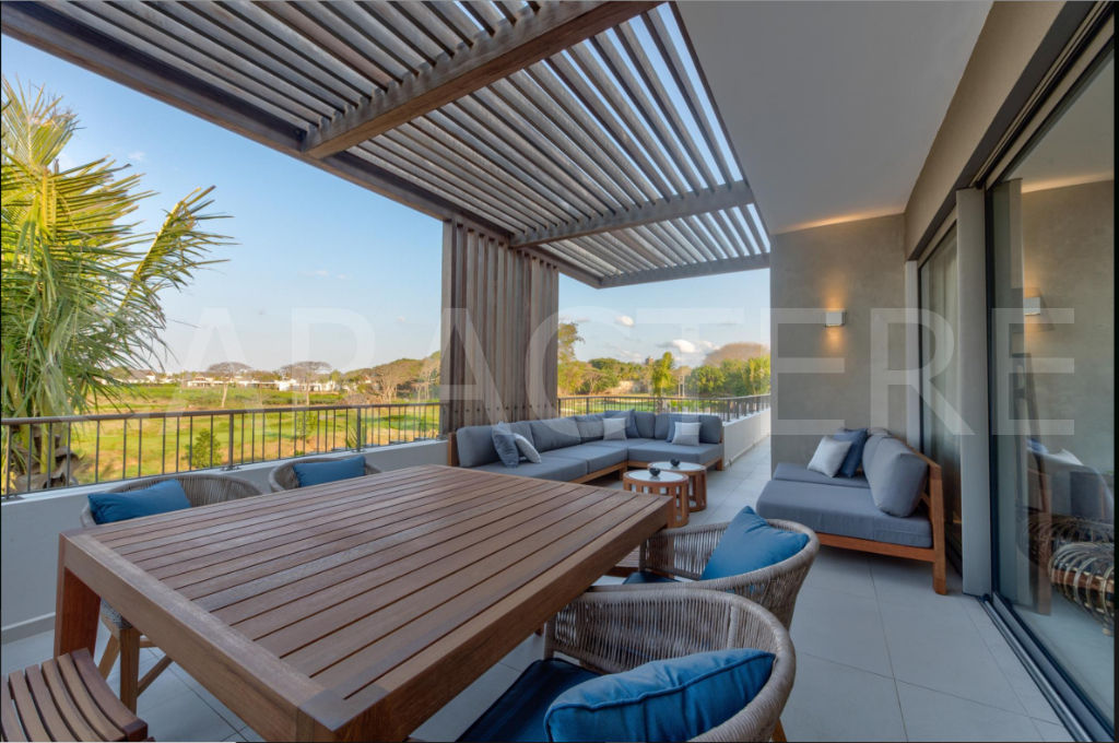 Grand Baie | Caractère international