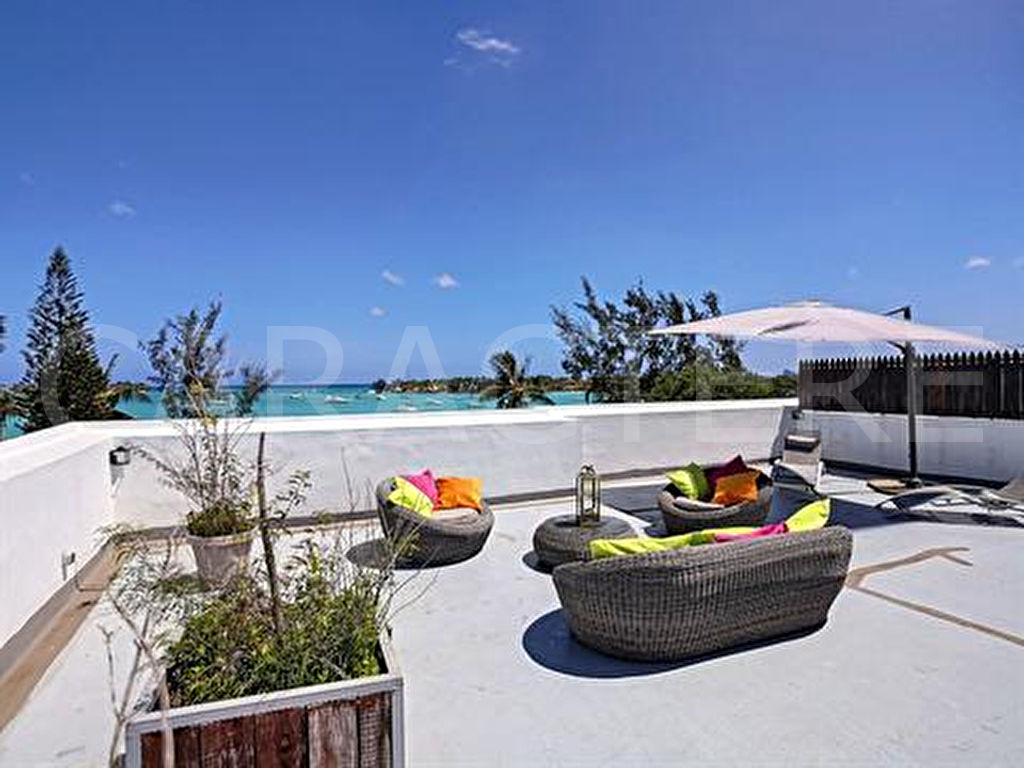 GRAND BAIE | CARACTERE international