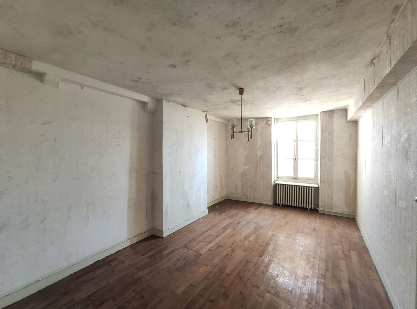 Photo Corps de ferme à rénover SAINT AY image 3/6