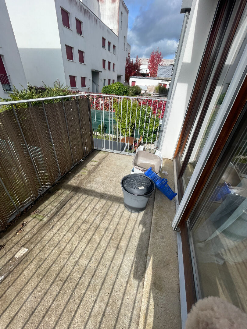 Photo Appartement T3 ST JACQUES DE LA LANDE image 5/6