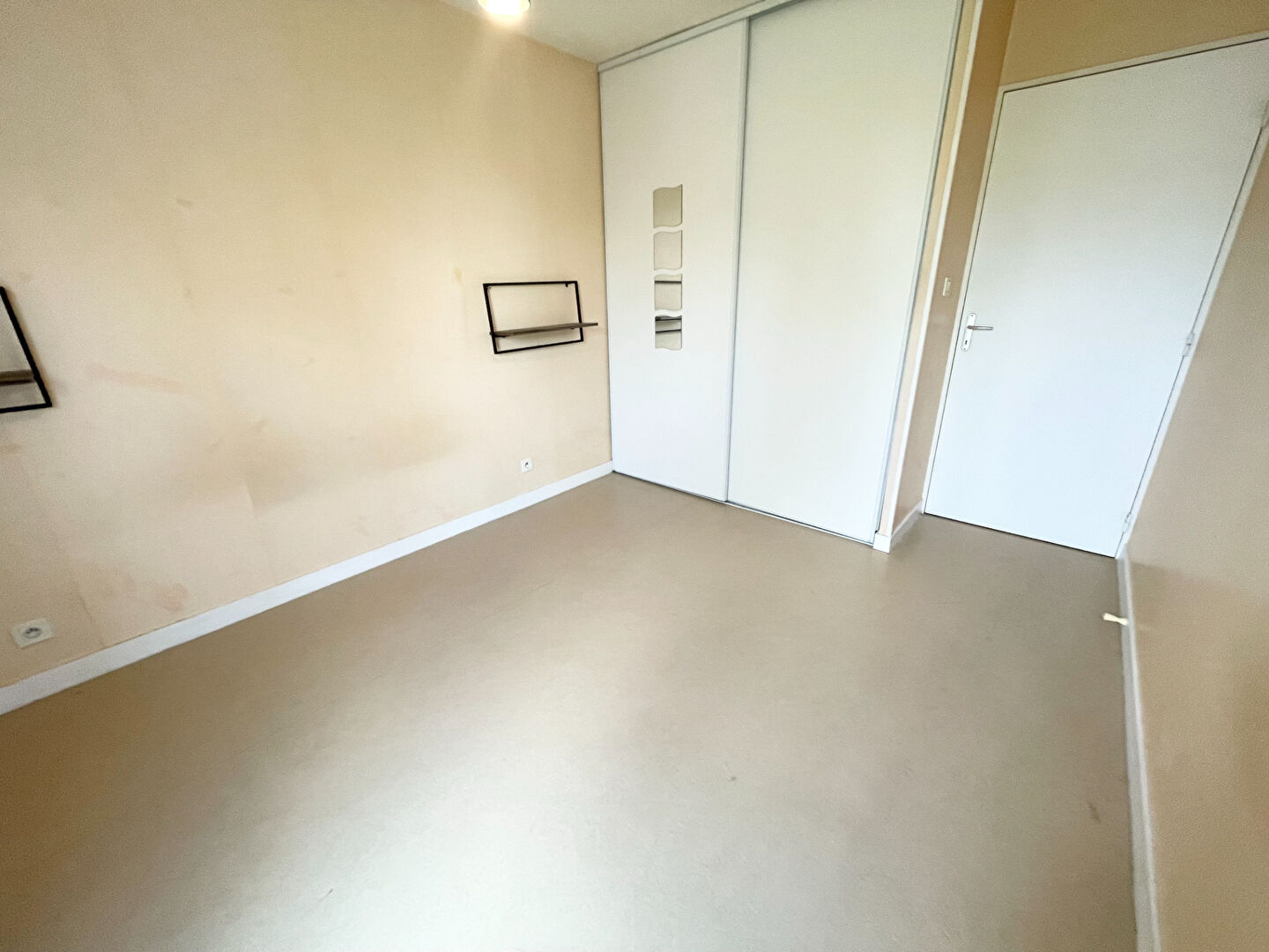 Photo Appartement T3 ST JACQUES DE LA LANDE image 6/6