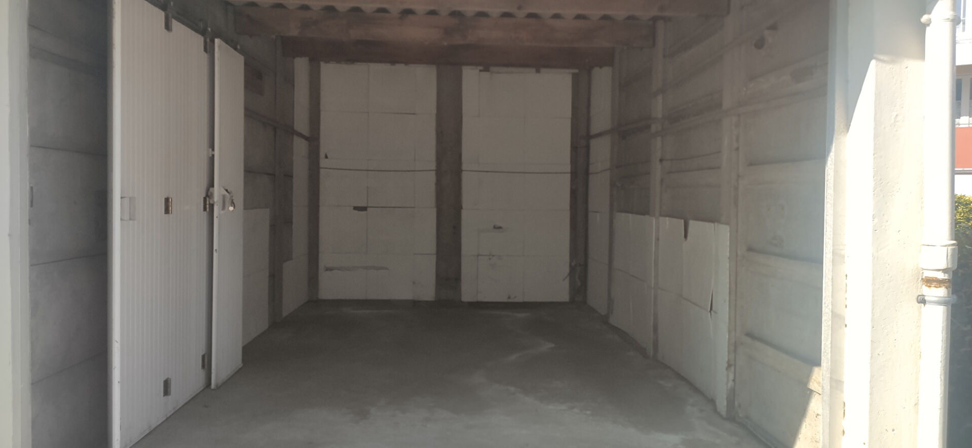 Photo Parking / box Lorient image 2/2