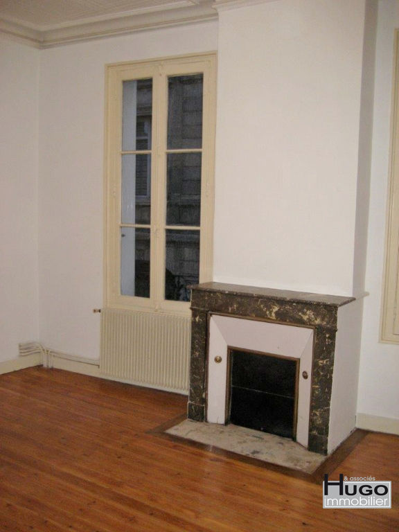 Photo DÉJÀ VENDU PAR HUGO IMMOBILIER & ASSOCIES !!! BORDEAUX JARDIN PUBLIC - IMMEUBLE DE RAPPORT MIXTE. image 5/6