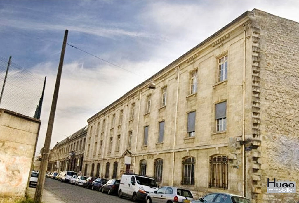 DÉJÀ VENDU PAR HUGO IMMOBILIER & ASSOCIES !!! BORDEAUX CHARTRONS NORD / PONT CHABAN DELMAS - IMMEUBLE COMMERCIAL 3000M² VIDE !