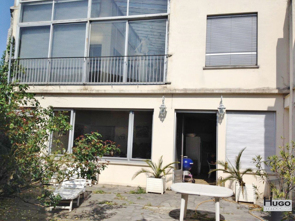 DÉJÀ VENDU PAR HUGO IMMOBILIER & ASSOCIES !!! BORDEAUX BARRIERE DE BEGLES - ENSEMBLE IMMOBILIER 400M² A RENOVER !