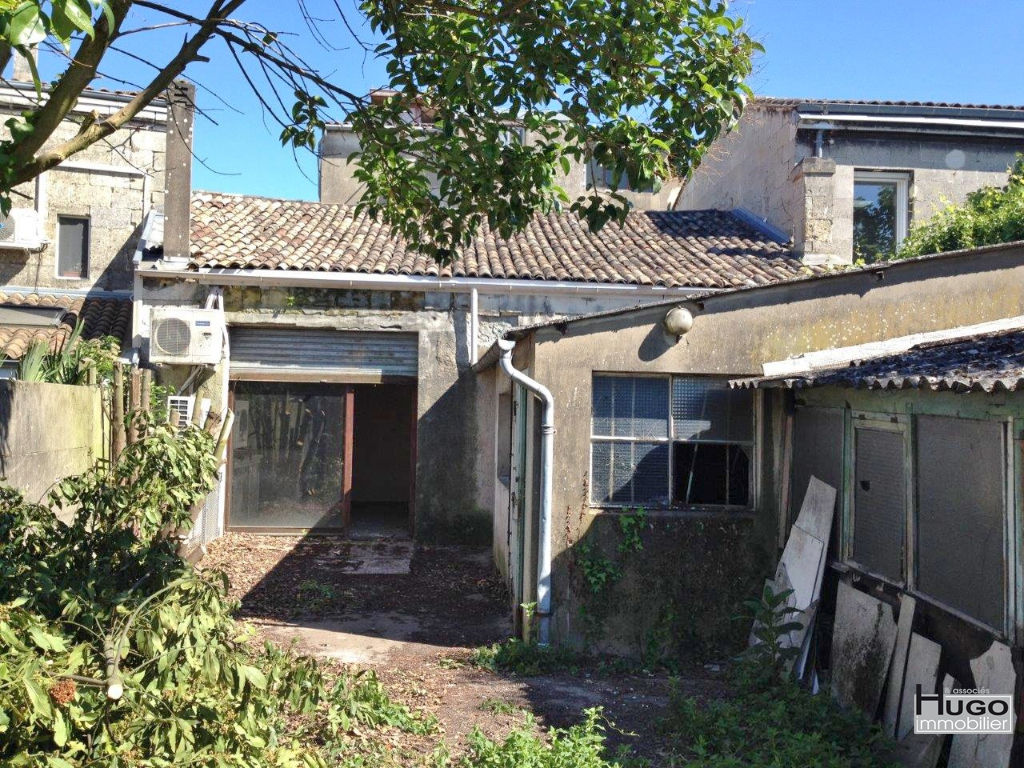 Photo DÉJÀ VENDU PAR HUGO IMMOBILIER & ASSOCIES !!!  BORDEAUX BASTIDE - AV THIERS / TRAM GALIN - MAISON 160M² AVEC JARDIN DE 160M² A RENOVER. image 1/6