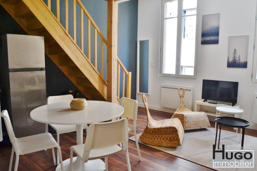 Photo DÉJÀ VENDU PAR L'AGENCE !!! BORDEAUX COURS PASTEUR - MUSÉE D'AQUITAINE - IMMEUBLE  3 LOTS RENOVES ET MEUBLES ! image 4/6