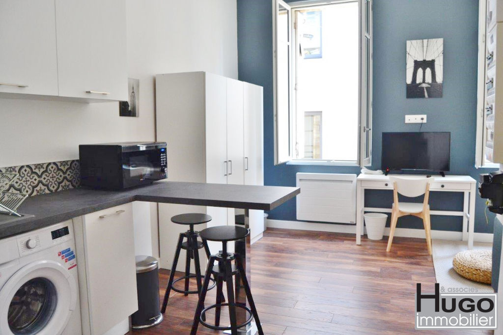 Photo DÉJÀ VENDU PAR L'AGENCE !!! BORDEAUX COURS PASTEUR - MUSÉE D'AQUITAINE - IMMEUBLE  3 LOTS RENOVES ET MEUBLES ! image 5/6