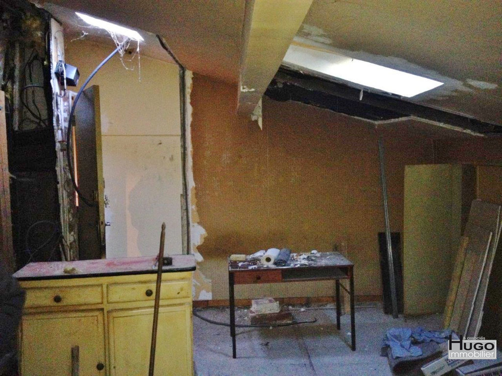 Photo DÉJÀ VENDU PAR HUGO IMMOBILIER & ASSOCIES !!! BORDEAUX SAINT MICHEL - IMMEUBLE 10 LOTS DE 250M² + GARAGE 115M². A RENOVER !!! image 3/6