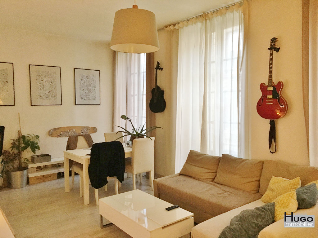 DÉJÀ VENDU PAR HUGO IMMOBILIER & ASSOCIES !!! EXCLUSIVITÉ ! BORDEAUX - PLACE PAUL DOUMER - CHARTRONS - IMMEUBLE 4 LOTS DE 295M² !