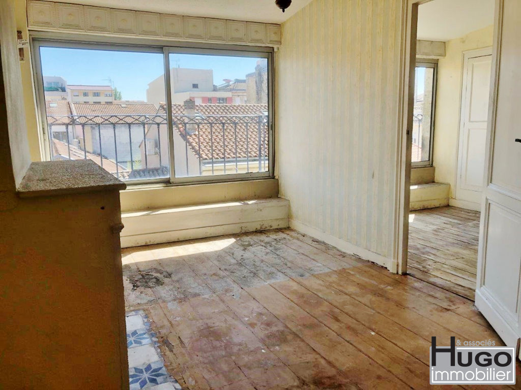 DÉJÀ VENDU PAR L'AGENCE ! EXCLUSIVITÉ !!! BORDEAUX ORNANO - IMMEUBLE A RAFRAICHIR DE 195M² AVEC PATIO ET BALCON.
