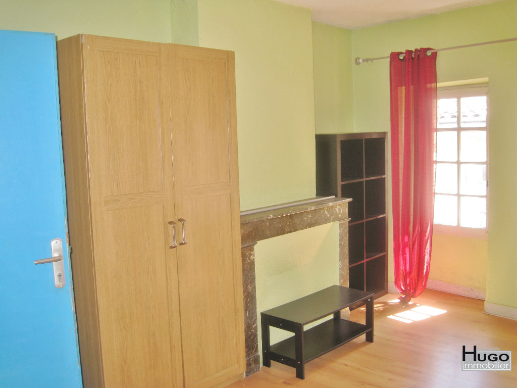 Photo DÉJÀ VENDU PAR HUGO IMMOBILIER & ASSOCIES !!! EXCLUSIVITÉ !!! BORDEAUX - PORTE DE BOURGOGNE - IMMEUBLE 4 LOTS LOUÉS MEUBLÉS EN SECTEUR SAUVEGARDÉ ! image 4/6