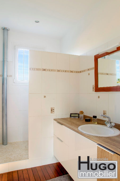 Photo DÉJÀ VENDU PAR HUGO IMMOBILIER & ASSOCIES !!! EXCLUSIVITÉ !!! BORDEAUX CHARTRONS- SAINT MARTIAL- APPARTEMENT TYPE 2 AVEC CHAI ET GARAGE !!! image 6/6