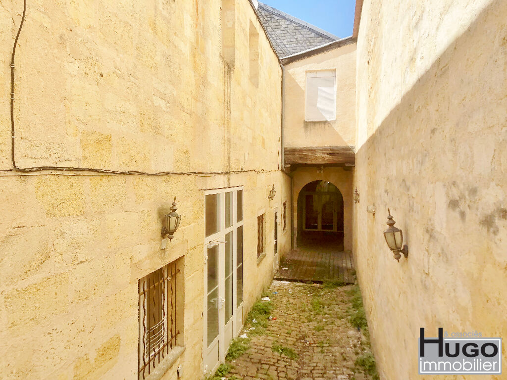 Photo DÉJÀ VENDU PAR L'AGENCE !!! EXCLUSIVITÉ !!! BORDEAUX GARE SAINT JEAN- EURATLANTIQUE- IMMEUBLE MIXTE 15 LOTS LIBRES D'ENVIRON 690M² ! image 2/6