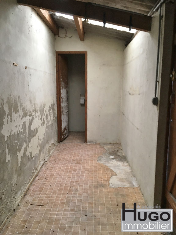 Photo DÉJÀ VENDU PAR L'AGENCE ! BORDEAUX BARRIÈRE DE BÈGLES- LOCAL COMMERCIAL VIDE 60M² + JARDINET 22M² ! image 4/6