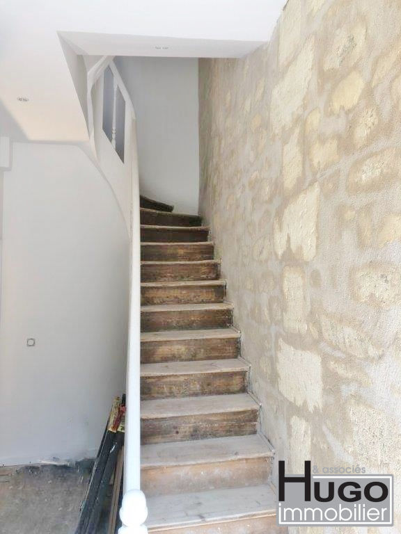 Photo DÉJÀ VENDU PAR L'AGENCE ! EXCLUSIVITÉ !!! BORDEAUX ORNANO - TYPE 1 ENTIEREMENT RENOVÉ ! image 3/5