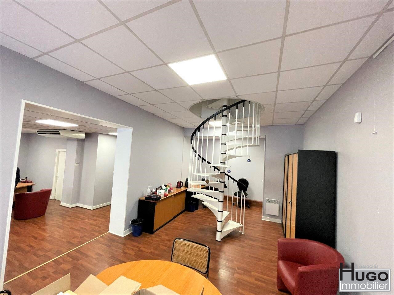 Photo DÉJÀ VENDU PAR L'AGENCE !!! BORDEAUX- CHARTRONS- COURS DU MEDOC- IMMEUBLE COMMERCIAL R+1 DE 180M² LIBRE ! image 2/6