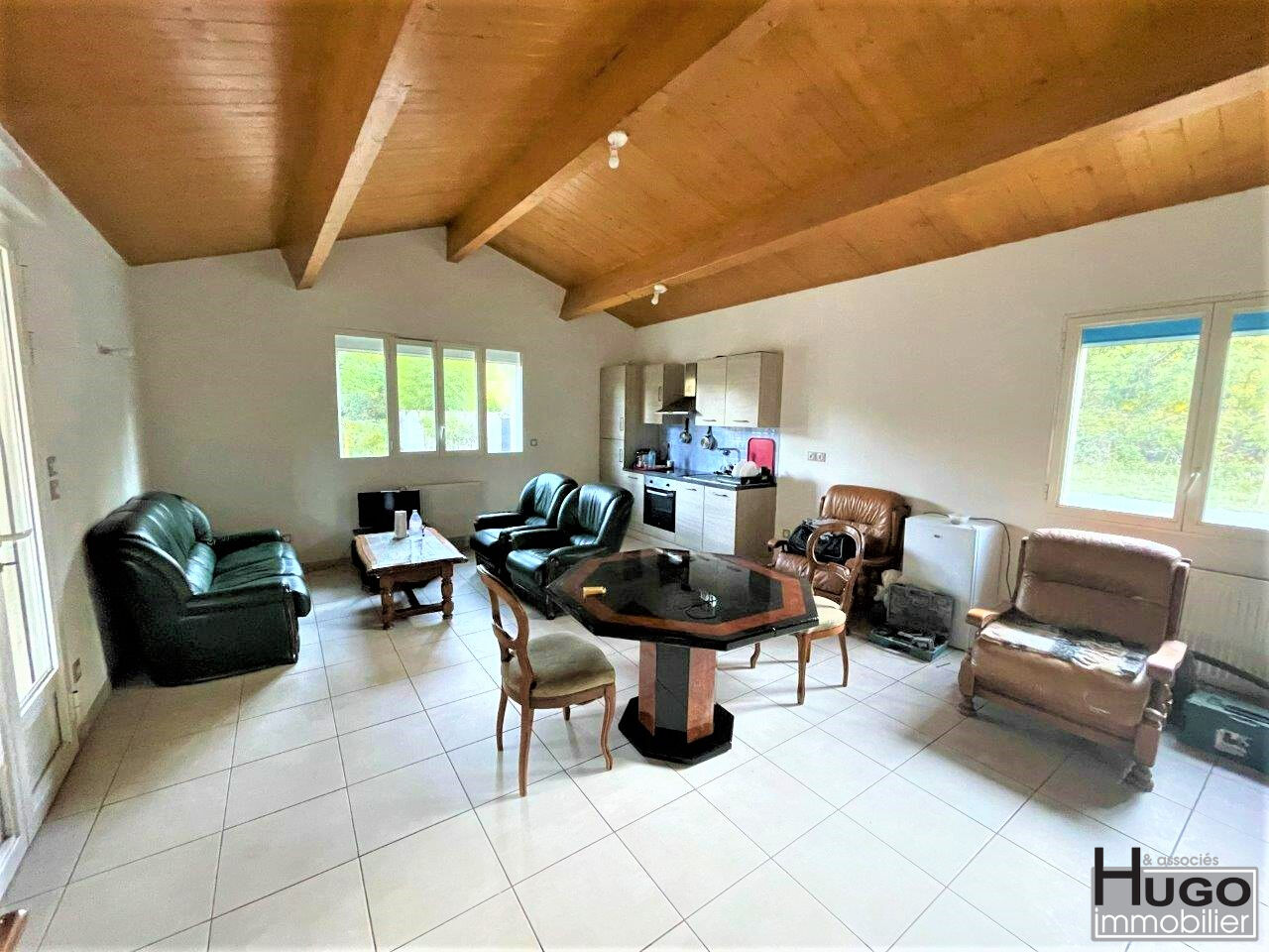 Photo DÉJÀ VENDU PAR L'AGENCE ! EXCLUSIVITÉ !!! CAMBLANES-QUINSAC- APPARTEMENT DUPLEX TYPE 5 DE 97M² + TERRASSE ET JARDINET + 2 PARKINGS ! image 2/6