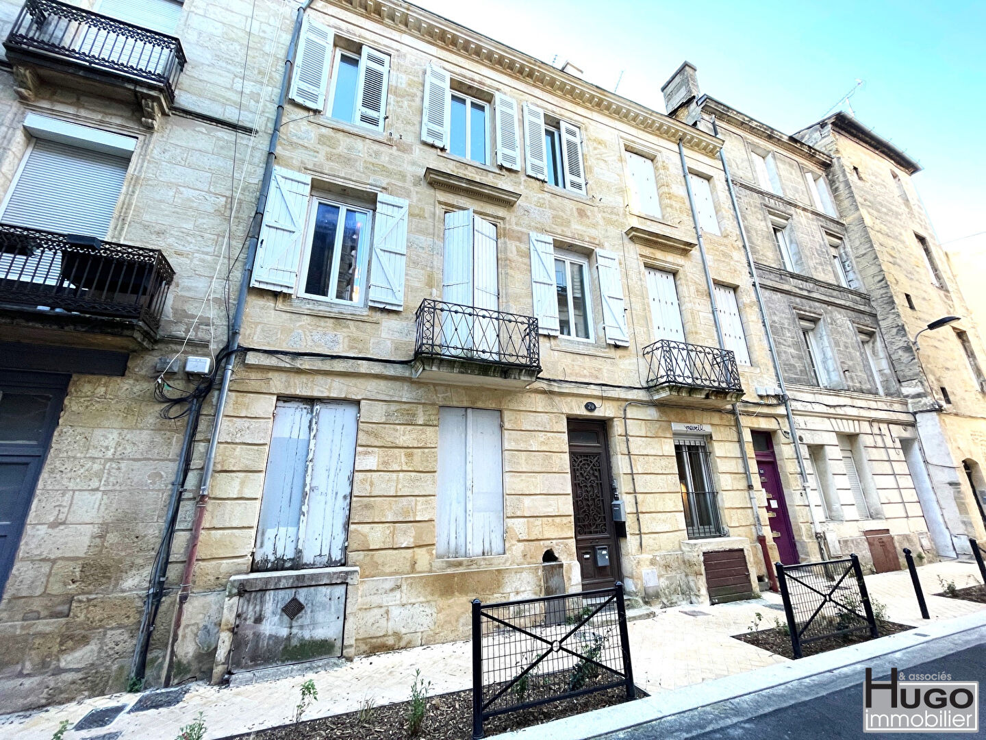 Photo VENDU PAR L'AGENCE !!!  BORDEAUX- PROCHE DU MUSÉE D'AQUITAINE ET DU COURS PASTEUR- IMMEUBLE HABITATION 4 LOTS AVEC TRAVAUX DE RÉNOVATION ! image 1/6