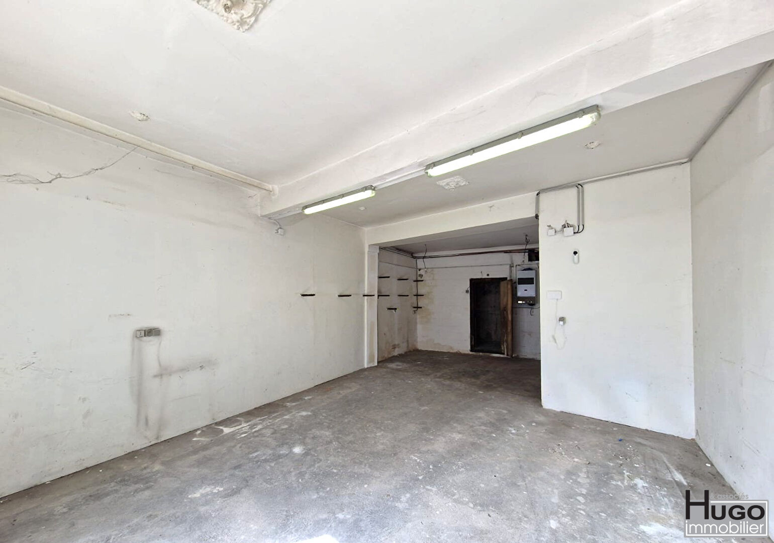 Photo BORDEAUX- VICTOIRE- TRAM B- COURS DE LA MARNE : 1 LOCAL COMMERCIAL- LIBRE ! image 4/6